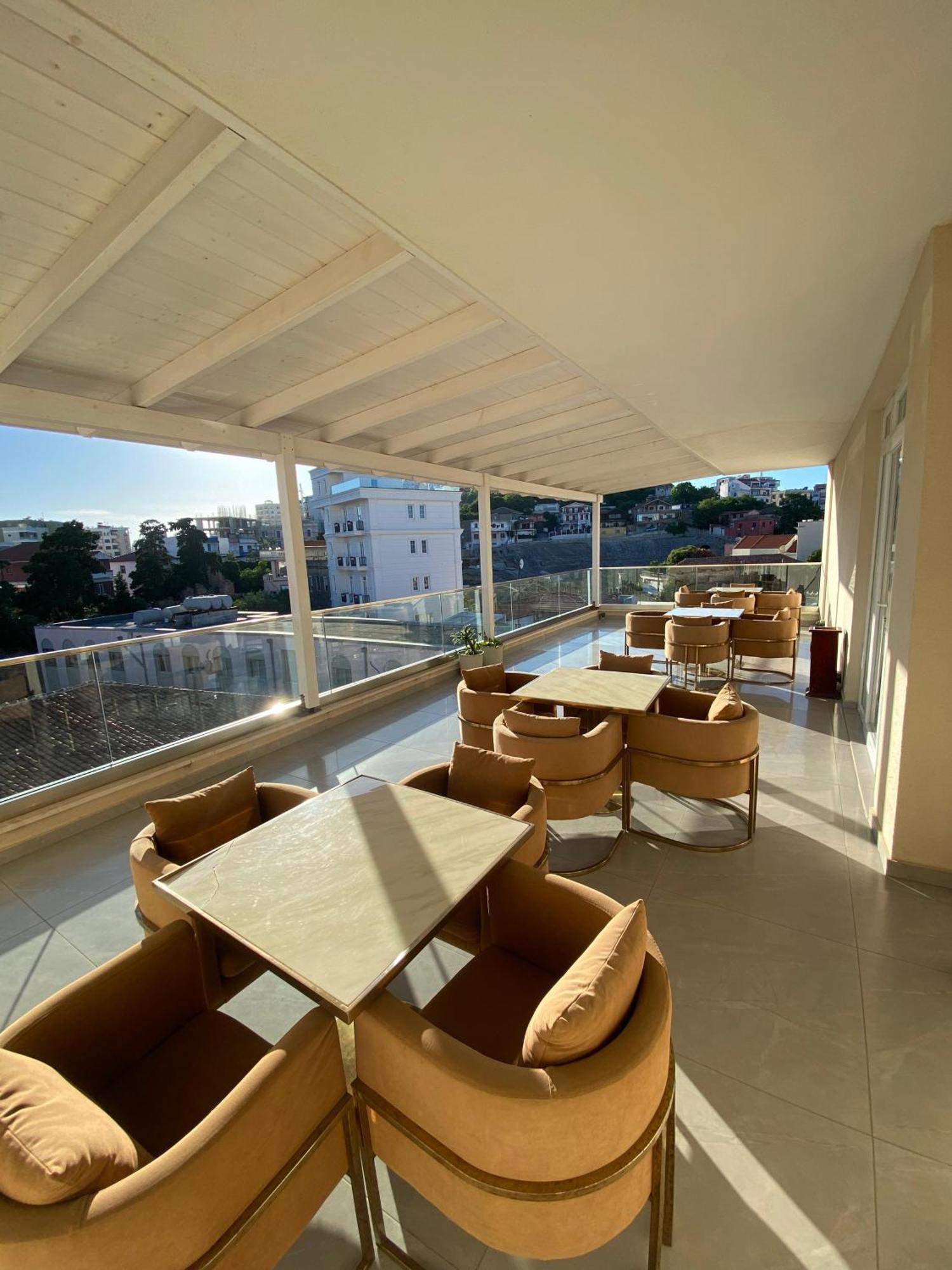 Hotel Brais Durrës Exteriör bild