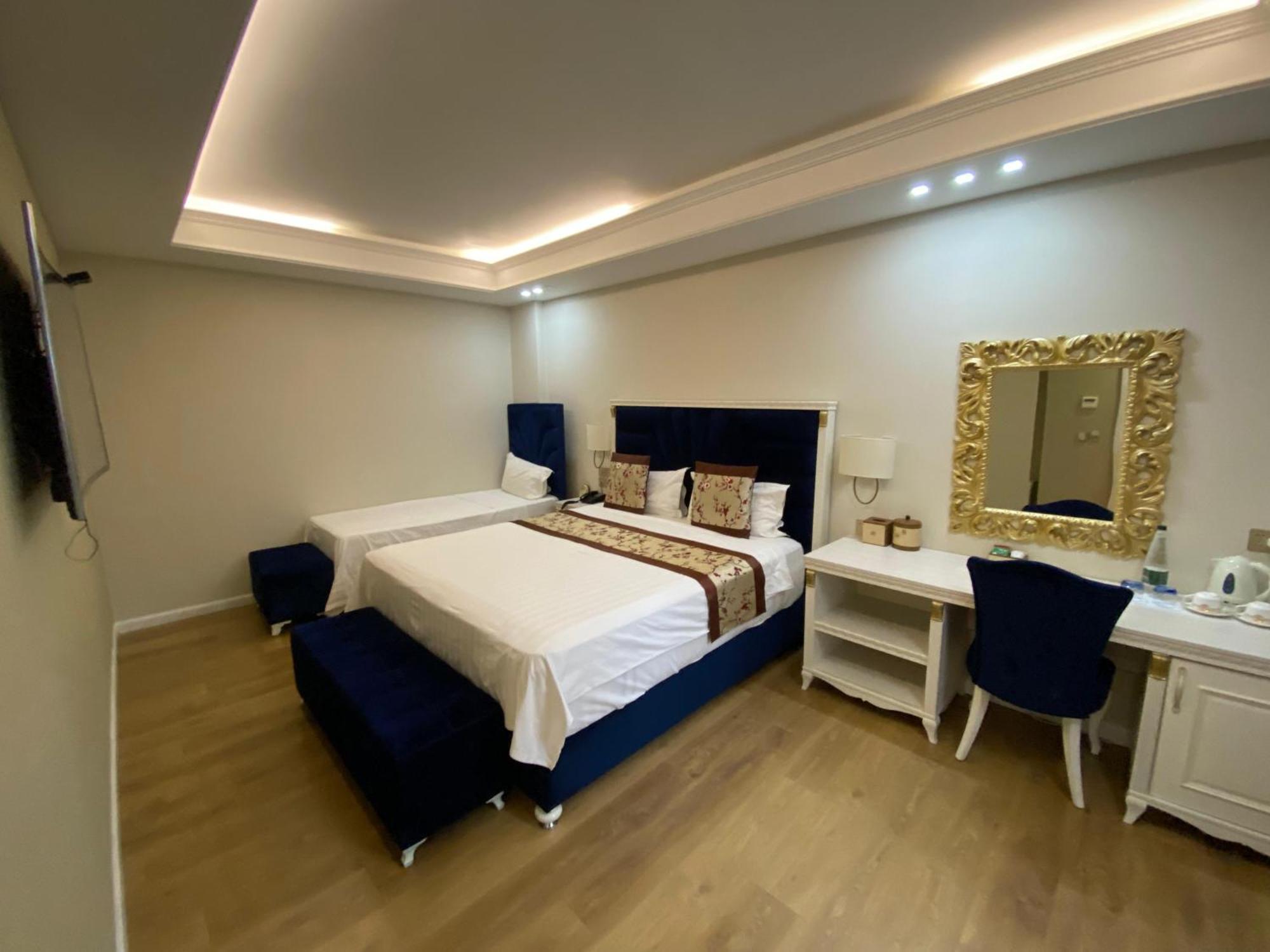 Hotel Brais Durrës Exteriör bild