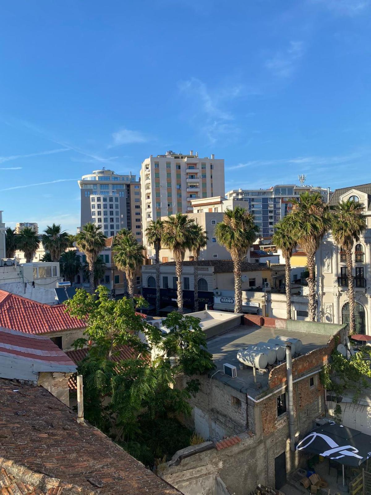 Hotel Brais Durrës Exteriör bild