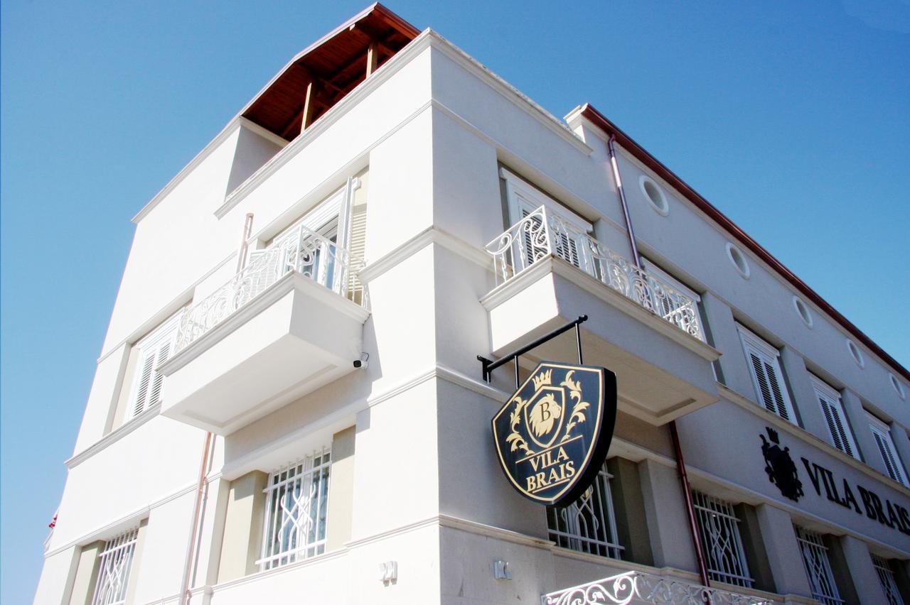 Hotel Brais Durrës Exteriör bild